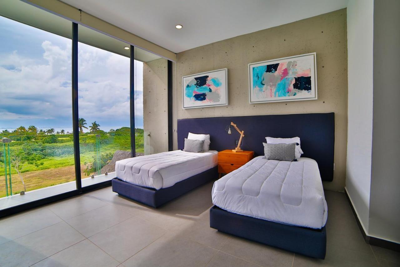 Family Suites And Villas At B Nayar Complex La Cruz de Huanacaxtle Exterior photo